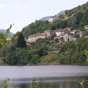 Appartement Le Petit Riou, Sainte-Marguerite-Lafigère